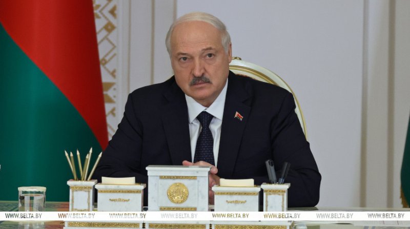 Александр Лукашенко поручил дополнительно изучить работу и рекламу игорного бизнеса
