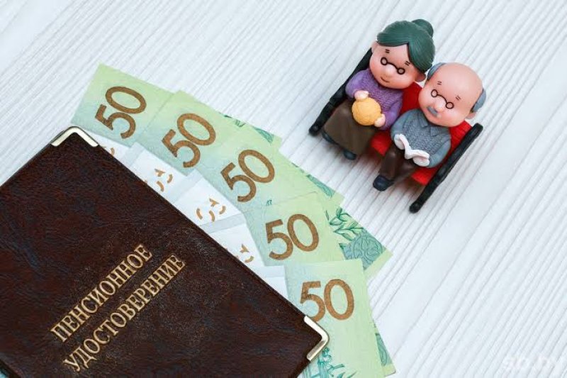 Кому и почему в Беларуси могут отсрочить назначение пенсии