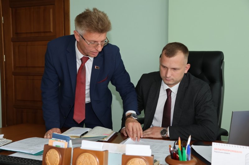 В Зельвенском районе проходит встреча руководства районной исполнительной власти с перспективным кадровым резервом райисполкома