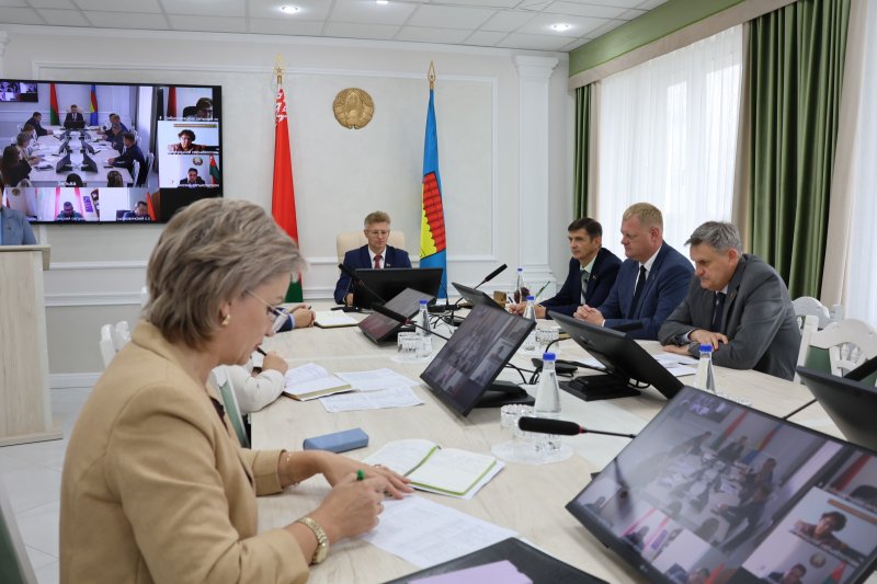 Качество и эффективность в Зельвенском райисполкоме обсудили организацию питания в учреждениях образования