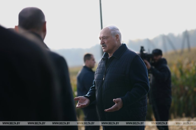 Не аплодирую тому что происходит во Франции Лукашенко о протестах школьников и жесткой реакции на них