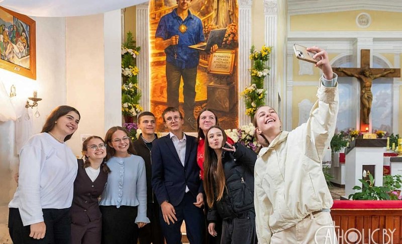 В Беларуси впервые освятили икону созданную искусственным интеллектом