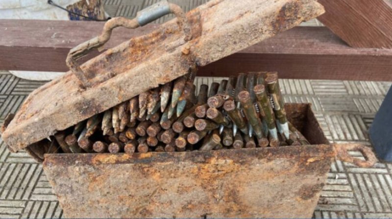 Ящик с боеприпасами нашли при строительных работах на частном участке в Гродненском районе