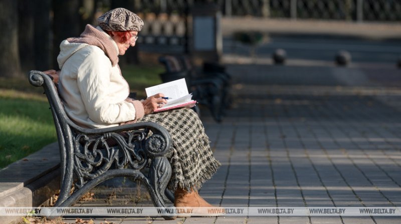 Пособие по уходу за пожилым человеком старше  лет или инвалидом I группы вырастет в Беларуси