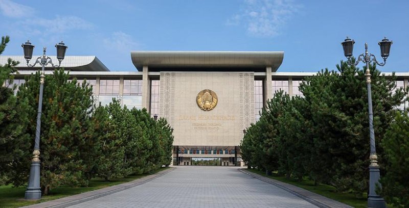 Главное  женщина Александр Лукашенко поручил МВД разработать законопроект Об амнистии