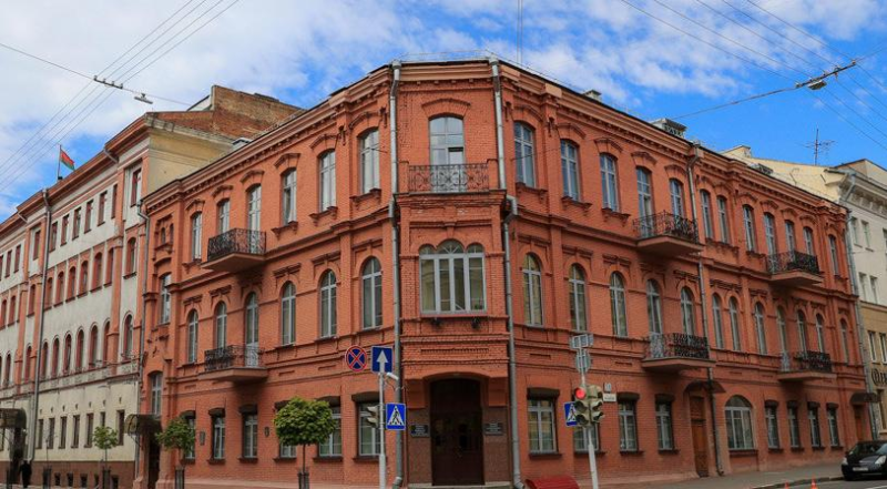 Александр Лукашенко КГК обеспечивает независимый аудит во всех сферах отстаивая интересы государства и народа