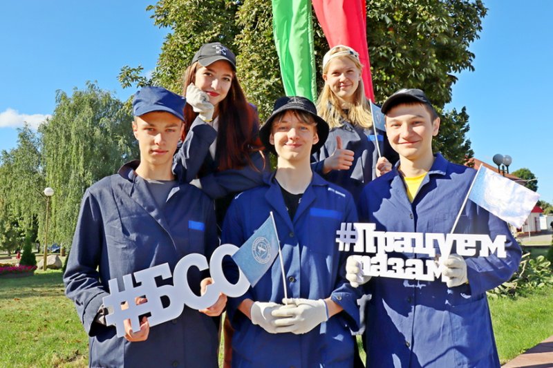 Активно завершаем летние каникулы Как проходят трудовые будни в студотряде Патриот