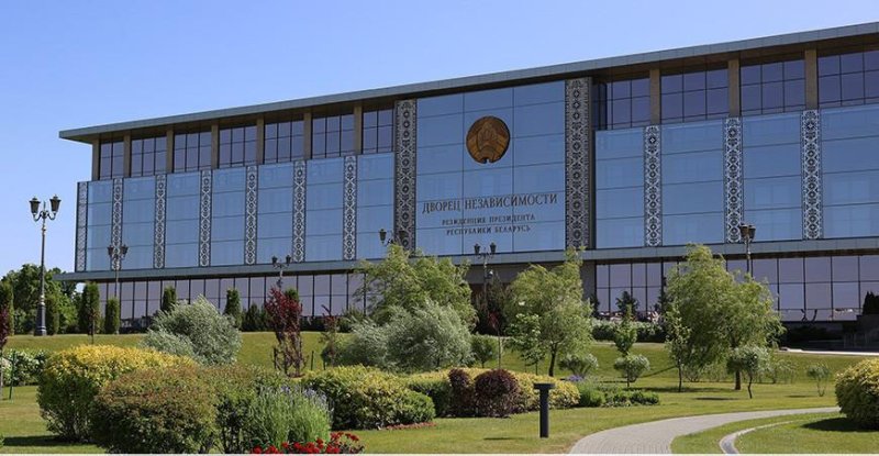 Александр Лукашенко на встрече с Апостольским нунцием Европе нужен новый договор о мире