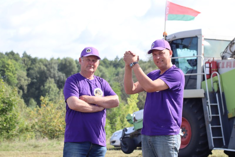 Дожинки Поздравление от районного исполнительного комитета и районного Совета депутатов