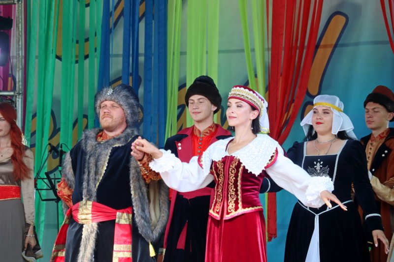 Виват кирмаш Состоялось торжественное открытие Анненской ярмарки