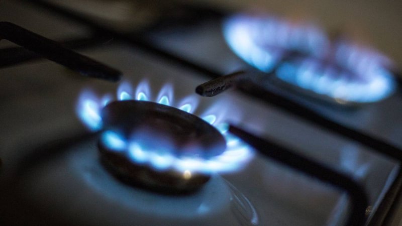 Поздравление от районного исполнительного комитета и районного Совета депутатов с Днём работников нефтяной топливной и газовой промышленности