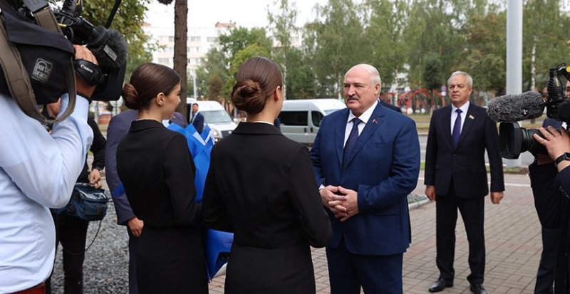 Поколение которое продолжит исторический путь Зачем Александр Лукашенко встретился со студентами Витебщины