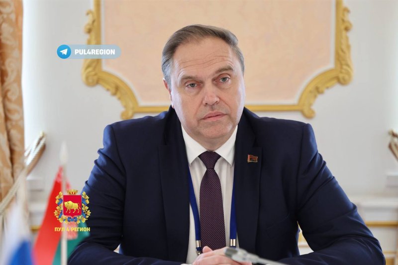 Вопрос губернатору от газеты Праца Владимир Караник рассказал о реализации в регионе инициативы Один район  один проект