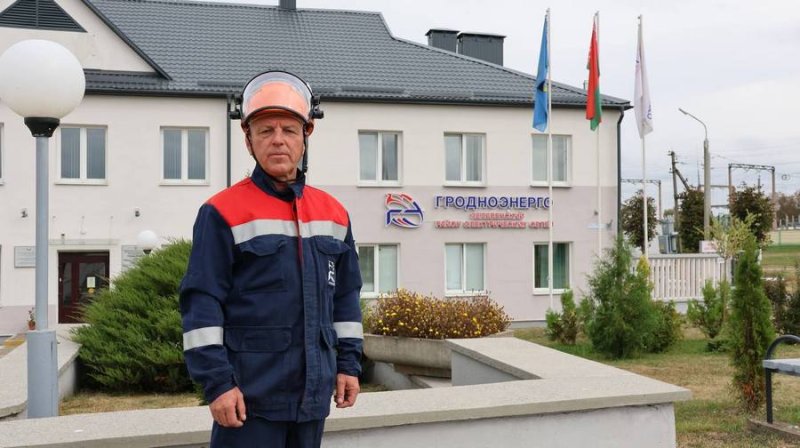 Работник Зельвенского РЭС Вячеслав Медведник удостоен высокой награды