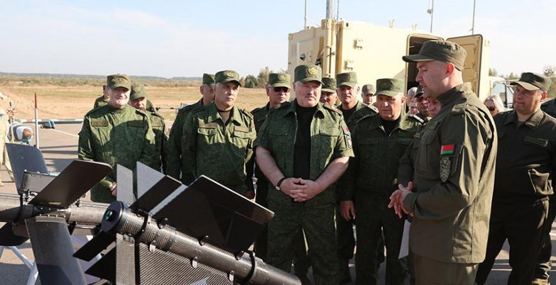 Единство и дисциплина Александр Лукашенко рассказал о созданной в Беларуси системе обороны государства