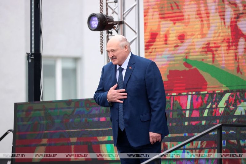 Александр Лукашенко в Микашевичах принимает участие в фестивалеярмарке Дажынкi