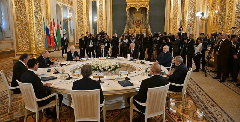 Александр Лукашенко выступил за восстановление семьи СНГ в прежнем составе