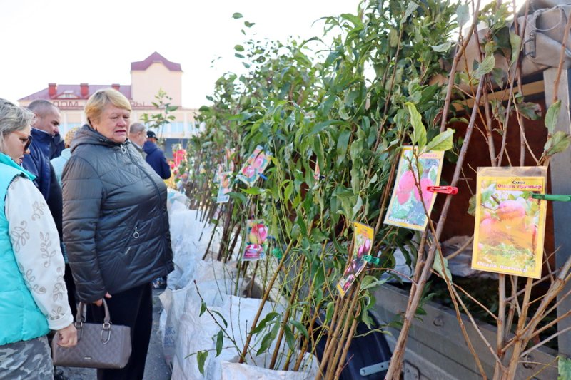 В Зельве состоялась осенняя сельскохозяйственная ярмарка