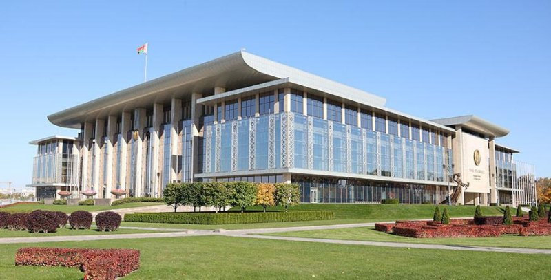 Александр Лукашенко поздравил коллектив управления КГБ по Гродненской области с летием его образования