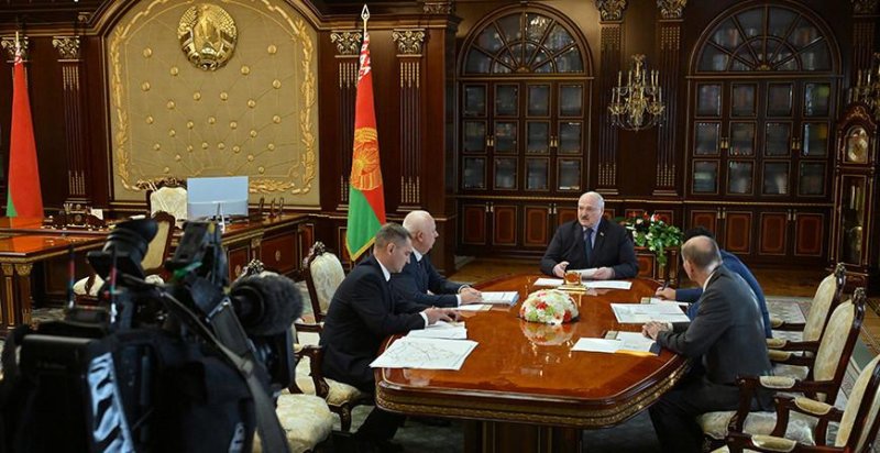 Александр Лукашенко предложил построить скоростные линии к городамспутникам Минска