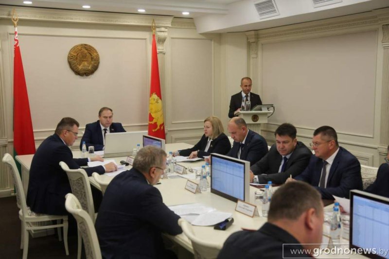 Предупреждение пожаров и борьба с нетрезвыми водителями Вопросы укрепления общественной безопасности обсудили на заседании облисполкома