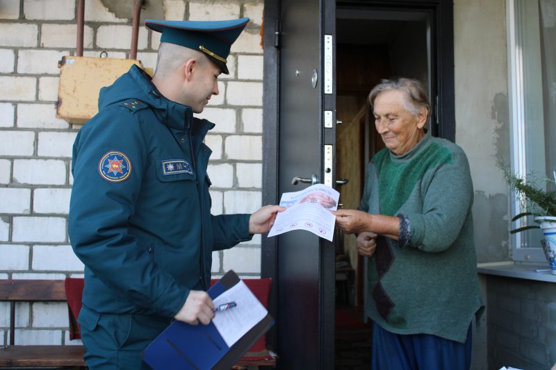 В рамках акции За безопасность вместе спецслужбы района посетили домовладения граждан