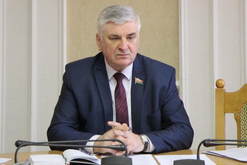 У нас  честно и открыто А у них Валентин Семеняко  об особенностях проведения западных избирательных кампаний и откровенных противоречиях в них