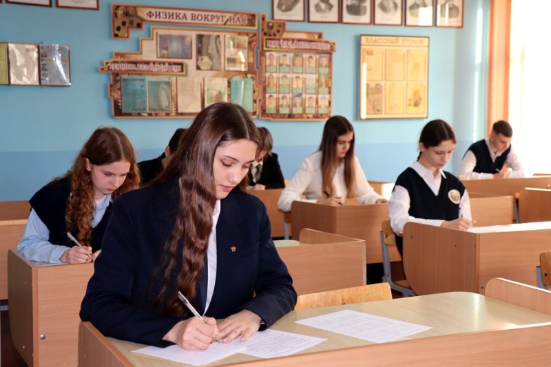 В Зельве стартовал районный этап республиканской олимпиады по учебным предметам