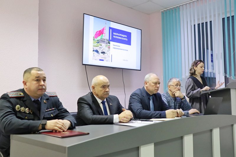 Единый день информирования проходит на Зельвенщине