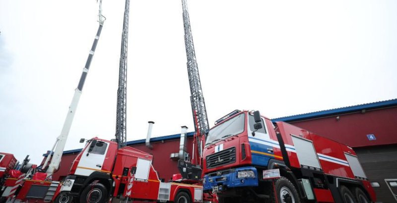 Александр Лукашенко в Борисове ознакомился с производством пожарной и спасательной техники