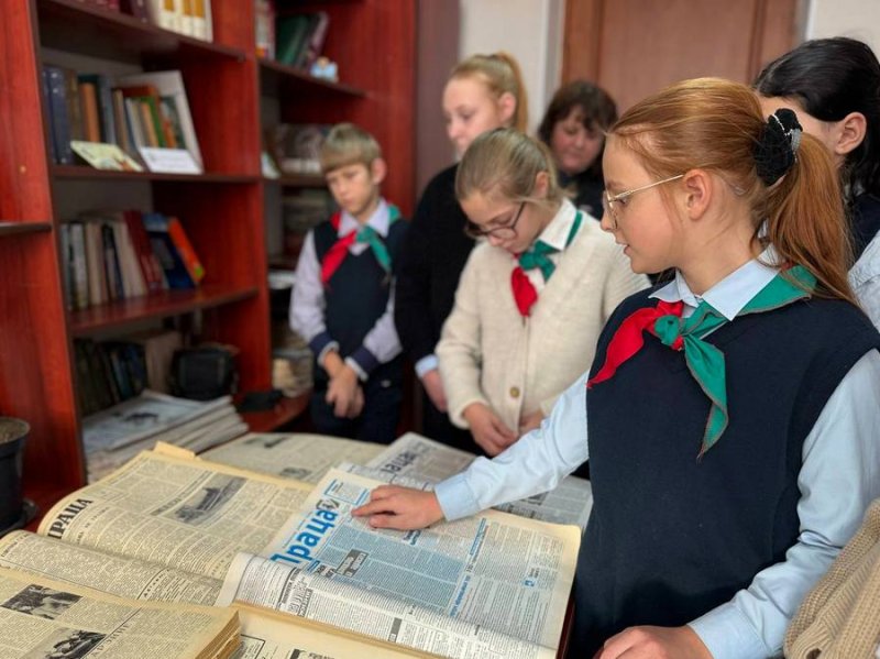 От истории издания до создания выпуска Школьники Князевской СШ посетили редакцию газеты Праца