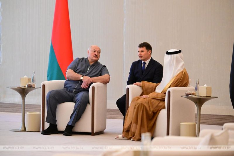 Александр Лукашенко прилетел с рабочим визитом в ОАЭ