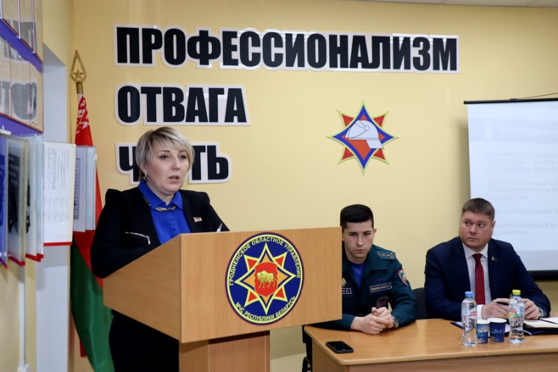 Беларусь  страна мира и согласия День информирования населения проходит в районе