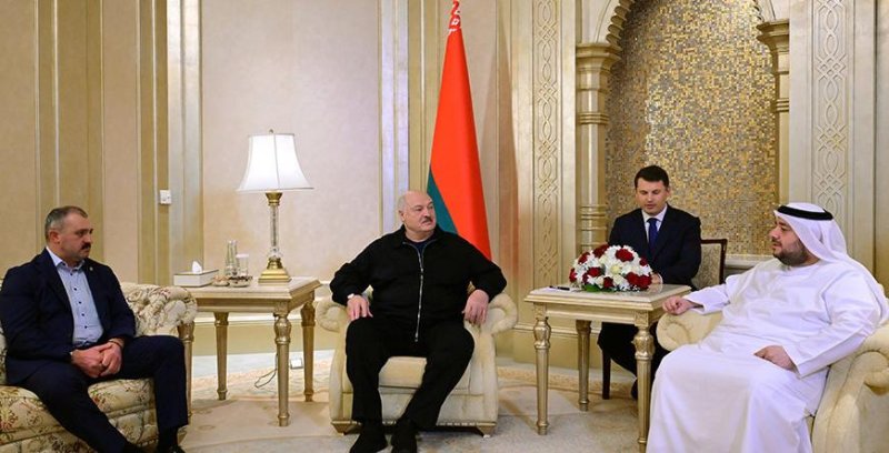 Искусственный интеллект TikTok и доброе начинание О чем Александр Лукашенко говорил с министром инвестиций ОАЭ