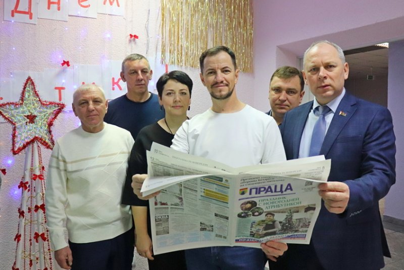 Добрыя навны сувенры  шчырыя смешк У Зэльвенскм раёне электрычных сетак прайшо Дзень падпсчыка