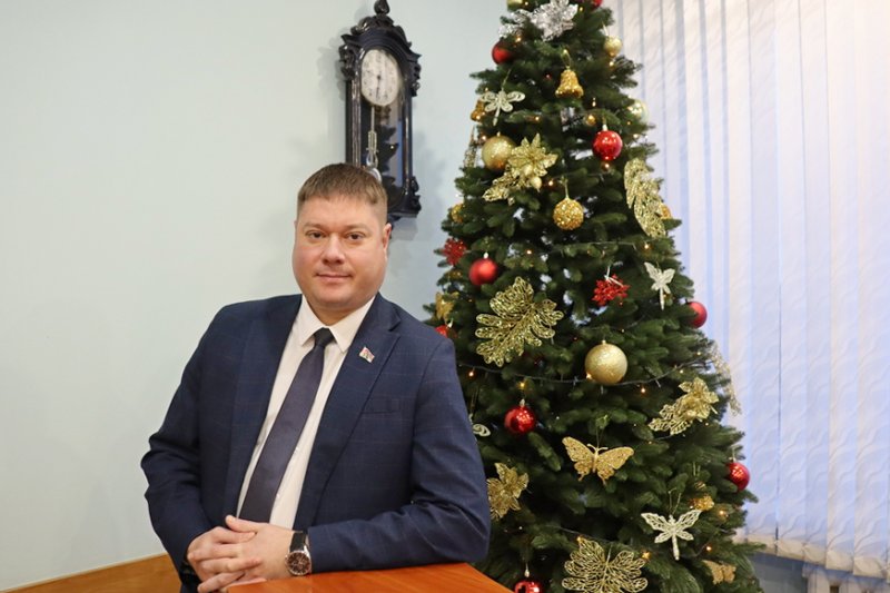 Поздравление председателя Зельвенского райисполкома Дениса Александровича Ольшевского