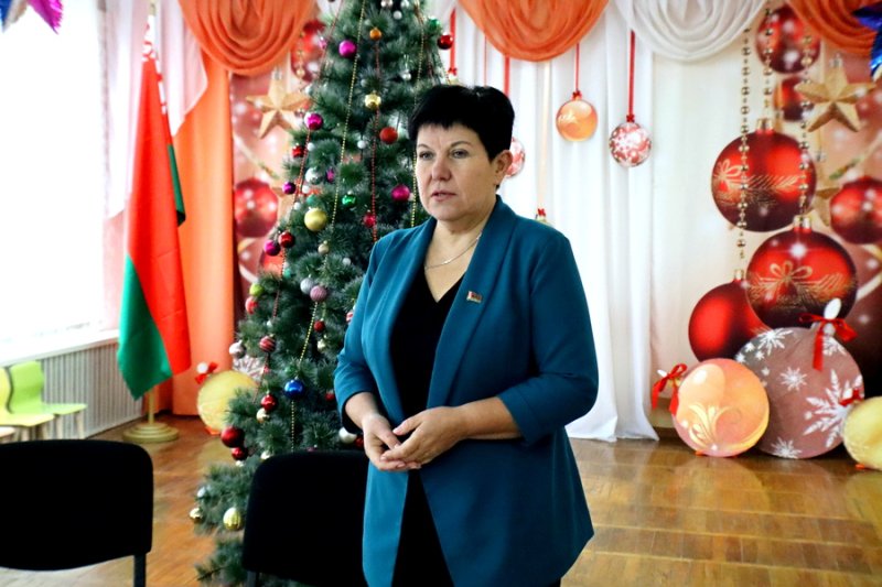 Достижения суверенной Беларуси обсуждают в трудовых коллективах учреждений и организаций Зельвенщины