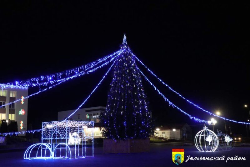 Гродзенская прада запускает конкурс Чья елочка краше