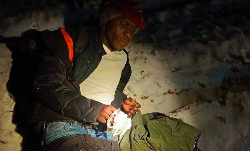 Гродненские пограничники обнаружили вблизи польской границы покалеченного сенегальца