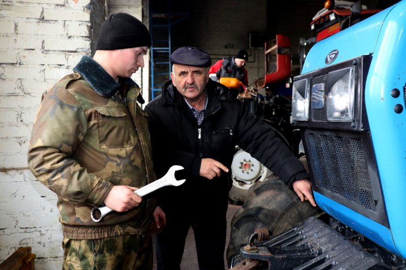В СПК Сынковичи активными темпами идет ремонт сельхозтехники