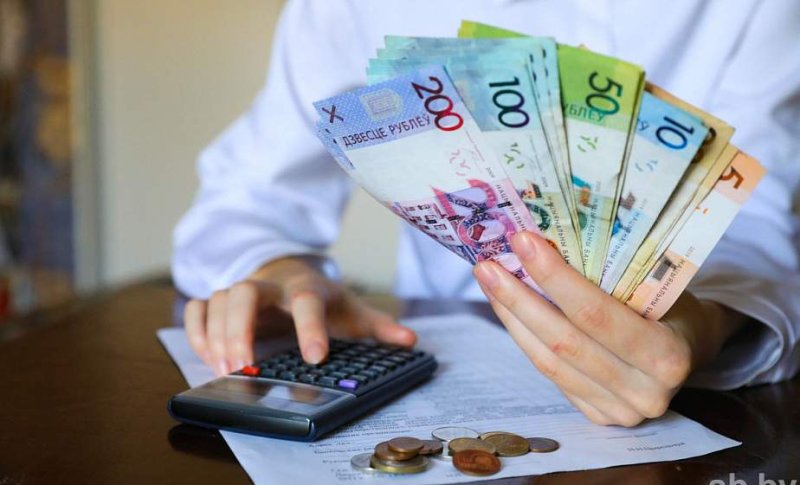 В Беларуси с  января пенсия будет исчисляться из заработка за последние  лет стажа