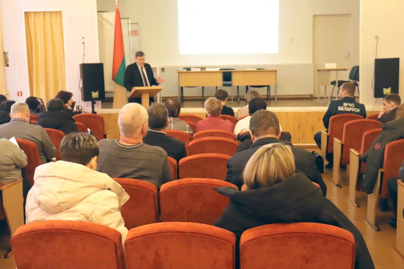 В Зельве прошел тренинг с участием членов участковых комиссий