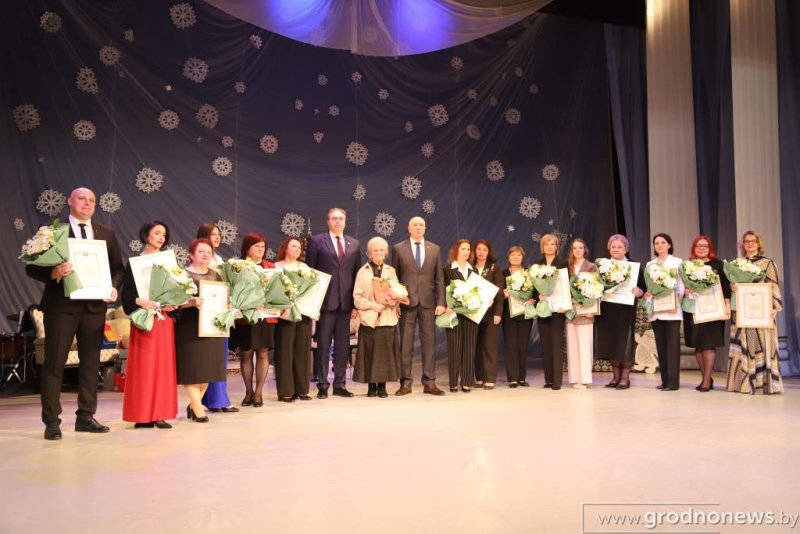 Премию имени Дубко вручили в Гродно лучшим работникам культуры и искусства Среди них  наша землячка