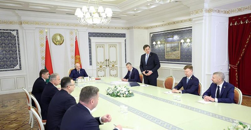 Новые министры и неожиданные ротации в посольствах Александр Лукашенко рассмотрел кадровые вопросы