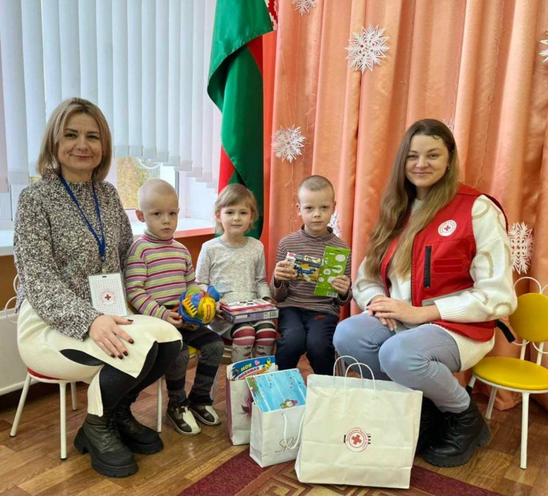 Завершилась ежегодная благотворительная акция Белорусского Красного Креста Ёлка желаний