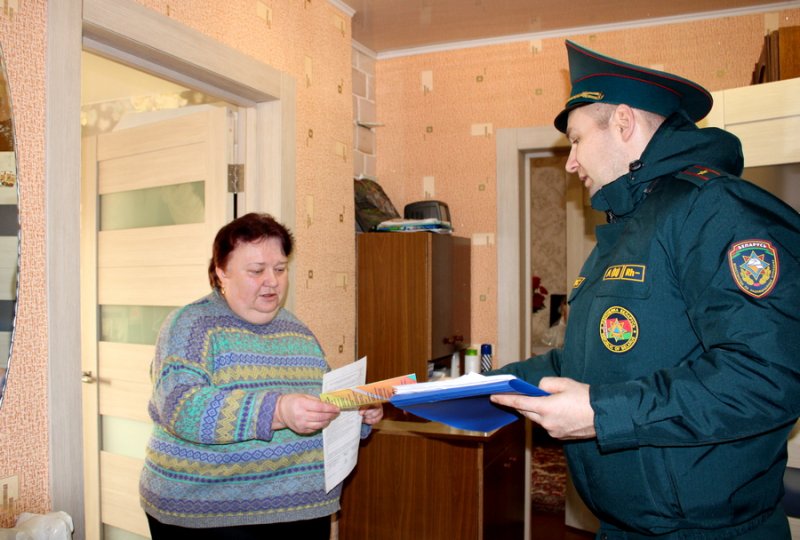 На Зельвенщине началась акция МЧС по предупреждению пожаров и гибели людей от них в жилищном фонде