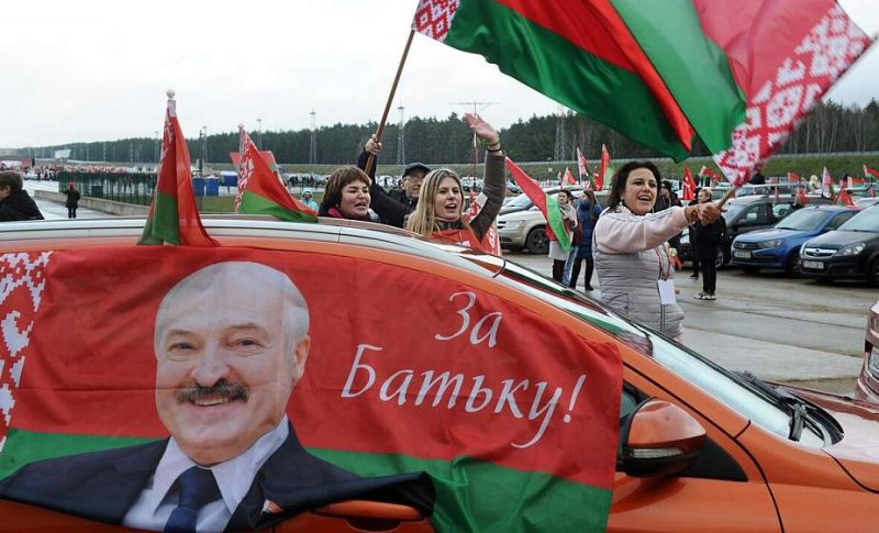 Наш Батька останется с нами Почему более  млн белорусов  за Александра Лукашенко