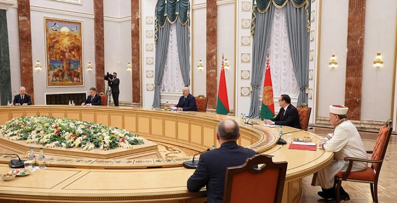 Александр Лукашенко все конфессии живут в Беларуси в атмосфере взаимного уважения мира и согласия