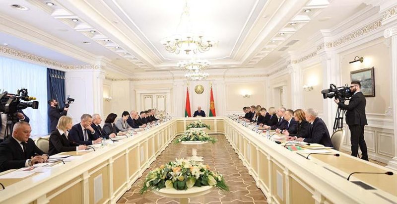 Александр Лукашенко анонсировал на апрель очередное заседание ВНС