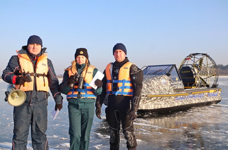 Работает зимний патруль Спасатели провели рейд по водоему